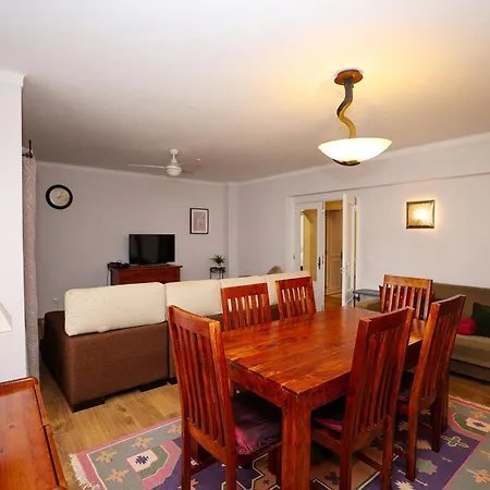 C27 - Torraltinha Way *