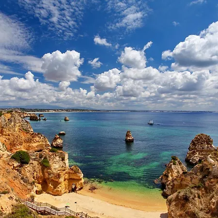 C27 - Torraltinha Way *